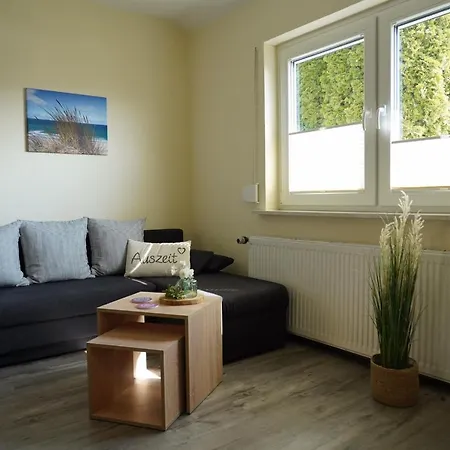 Auszeit - Und Lägenhet